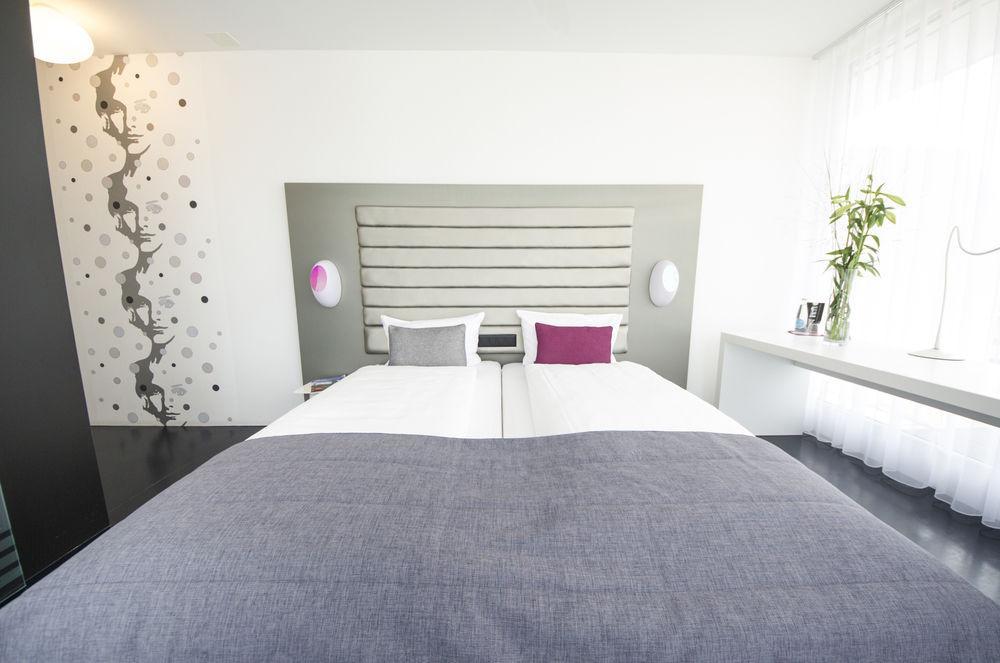 Sky Design Motel Kriessern Buitenkant foto