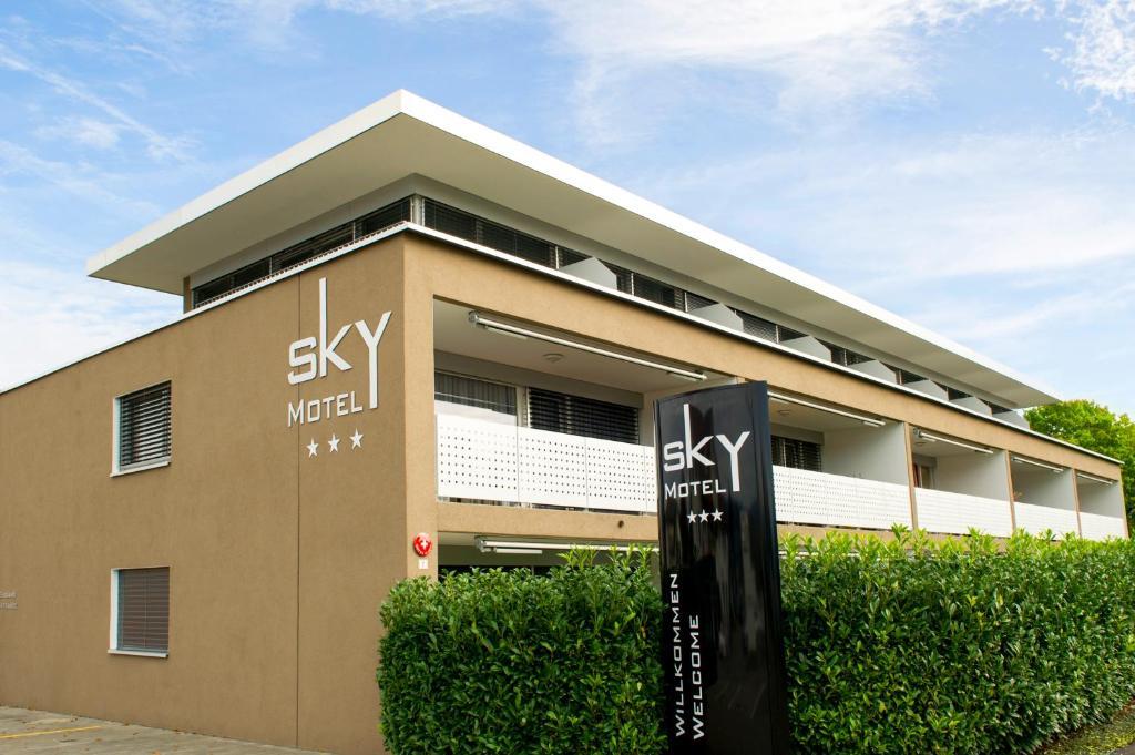 Sky Design Motel Kriessern Buitenkant foto